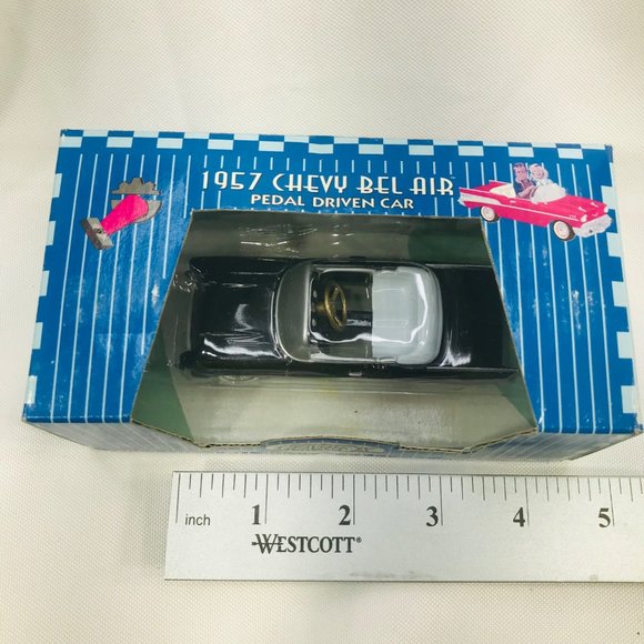 Gearbox 1997 Vintage 1957 Chevy Bel Air Convertible Serial #05369 Pedal Car New - Picture 9 of 10